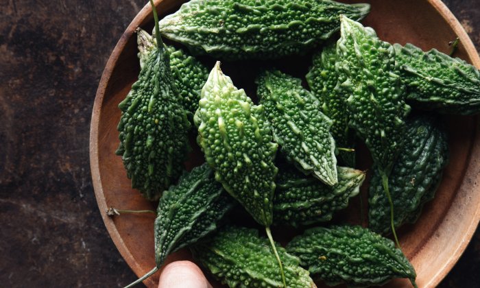 มะระขี้นก ประโยชน์ต่อสุขภาพ และข้อควรระวัง