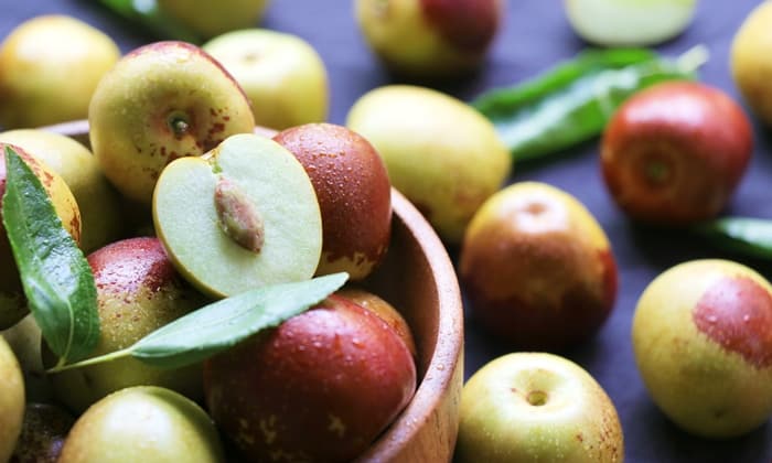 พุทรา ผลไม้พื้นบ้าน กับประโยชน์ต่อสุขภาพที่คุณควรรู้