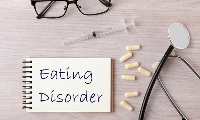 ขย้อนอาหาร หลังกลืน เกิดจากอะไร รักษาอย่างไร