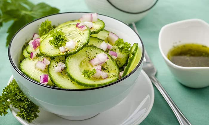 สูตรสลัดแตงกวา เมนูง่าย ๆ แต่ให้ประโยชน์สูง