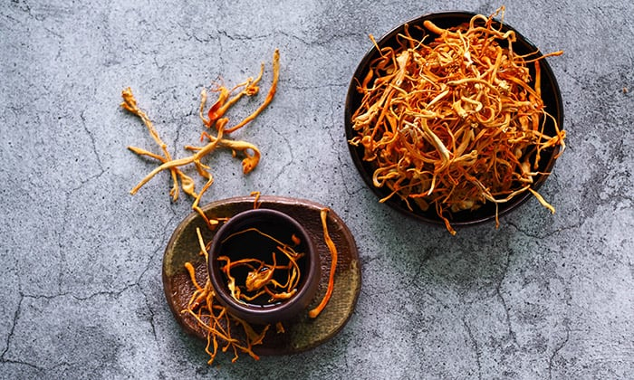 อาหารเสริมถังเช่า สมุนไพรเพื่อสุขภาพ หรือผู้ร้ายทำลายไต