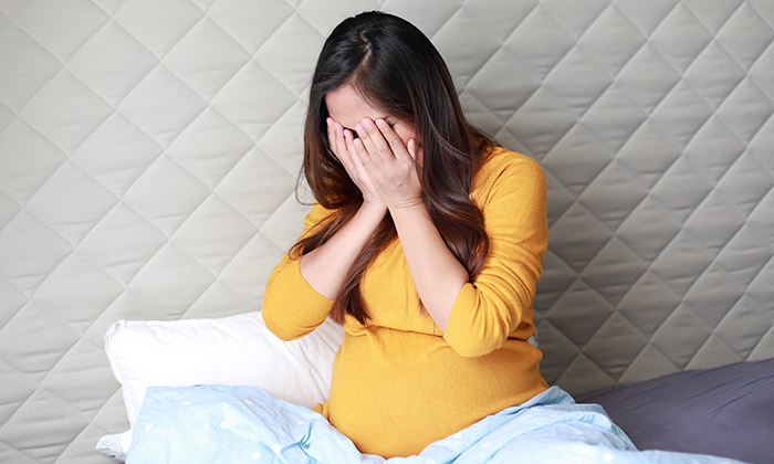 คนท้องนอนไม่หลับ มีวิธีแก้ไขได้อย่างไรบ้าง