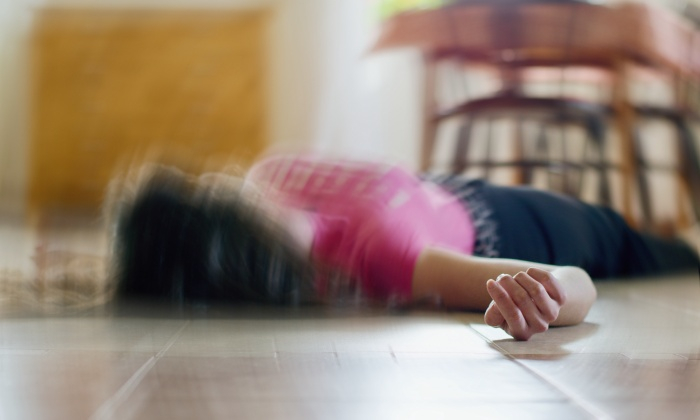 เป็นลม ล้มพับ อยู่ ๆ ก็หมดสติ เกิดจากอะไรได้บ้าง