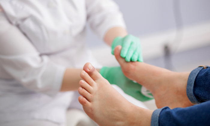 การตรวจสุขภาพเท้า ผู้ป่วยเบาหวาน สำคัญอย่างไร