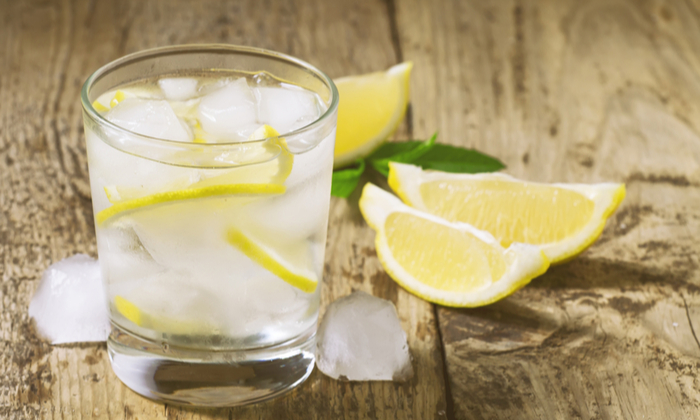 สงสัยหรือไม่? เครื่องดื่มอิเล็กโทรไลต์ คืออะไร พร้อมวิธีทำง่าย ๆ มาฝาก