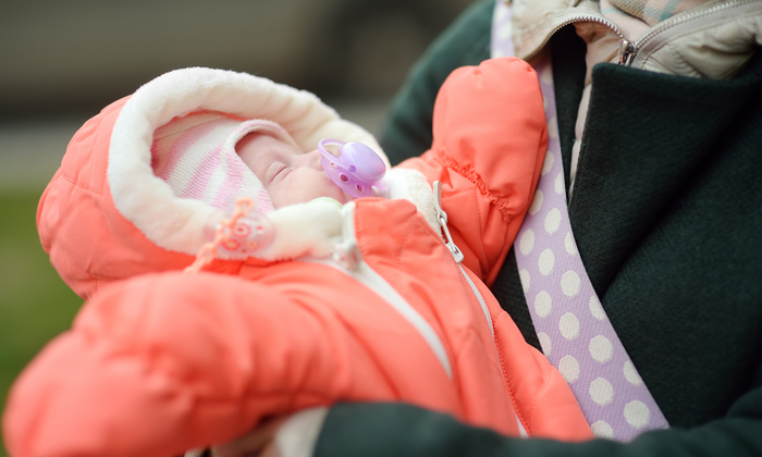 การดูแลทารกในหน้าหนาว เพื่อป้องกันไม่ให้ลูกป่วย