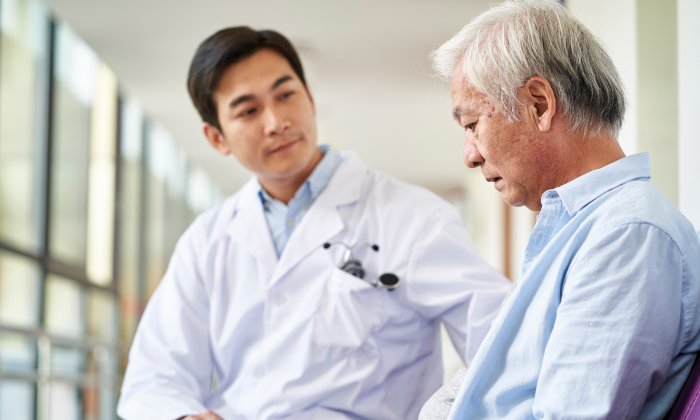 การฆ่าตัวตายในผู้สูงอายุ สัญญาณและการป้องกัน