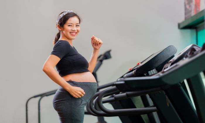 ออกกำลังกายคนท้องไตรมาส 3 ที่เหมาะสม