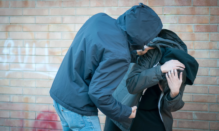 ความรุนแรง ส่งผลต่อ วัยรุ่น อย่างไรบ้าง