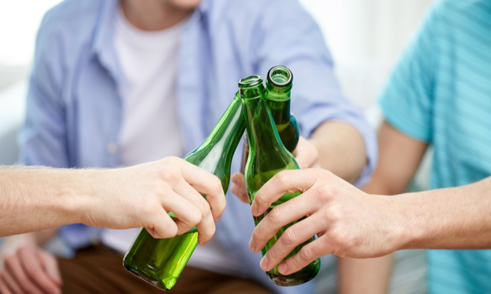 การดื่มสุราในวัยรุ่น เรื่องสำคัญของสุขภาพในระยะยาว