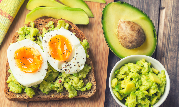 ประโยชน์ของอะโวคาโด และข้อควรระวังในการบริโภค