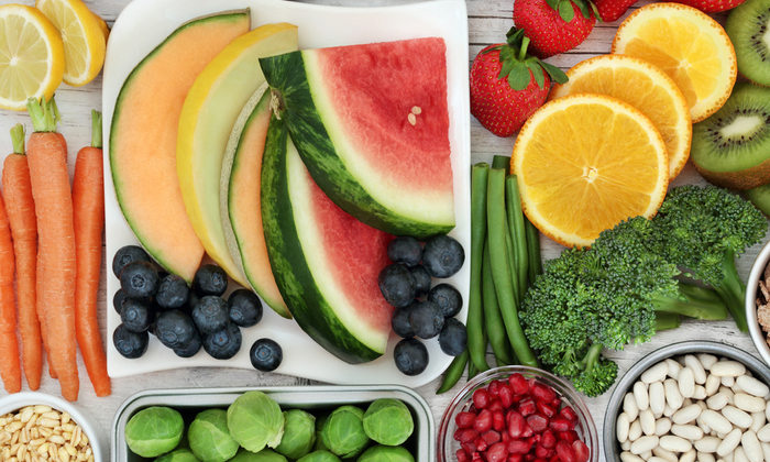 วิตามินซี ประโยชน์ และข้อควรระวังในการบริโภค