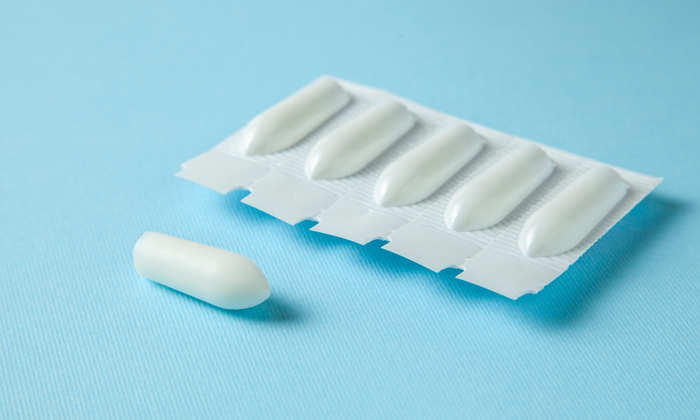 ยาสอดช่องคลอด ใช้อย่างไร มีข้อควรระวังอะไรบ้าง