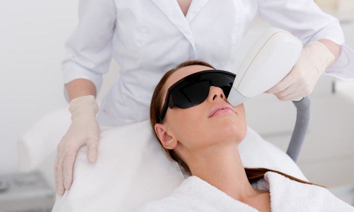 เลเซอร์ สำหรับผิวหนัง ประโยชน์และความเสี่ยง