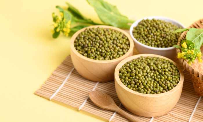 ถั่วเขียว ประโยชน์ต่อสุขภาพ และข้อควรระวังในการบริโภค