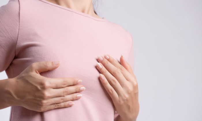 เจ็บเต้าสองข้าง เกิดจากอะไร อันตรายหรือไม่