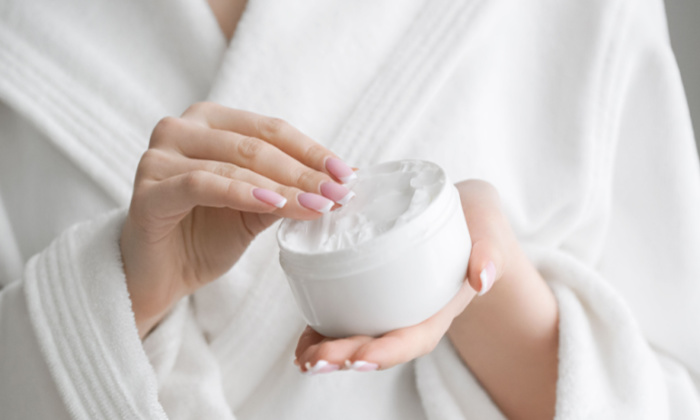 Urea Cream หรือ ยูเรีย ครีม คืออะไร มีผลข้างเคียงหรือไม่