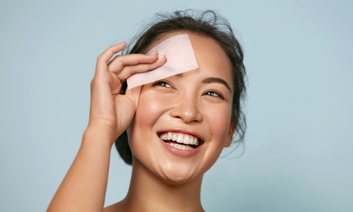 หน้ามัน เกิดจากอะไร และมีวิธีป้องกันอย่างไร