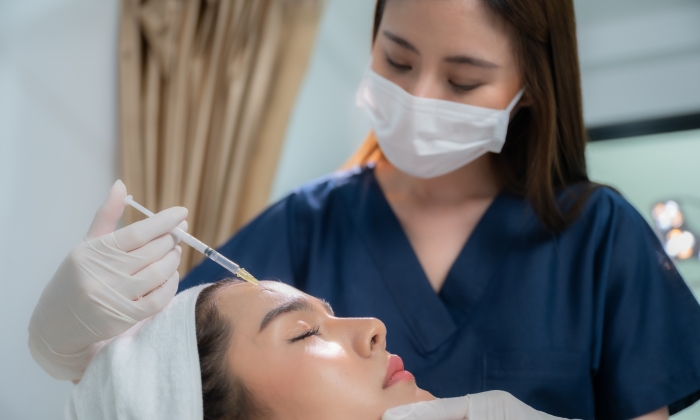 Botox มีประโยชน์อย่างไร ก่อให้เกิดผลข้างเคียงหรือไม่