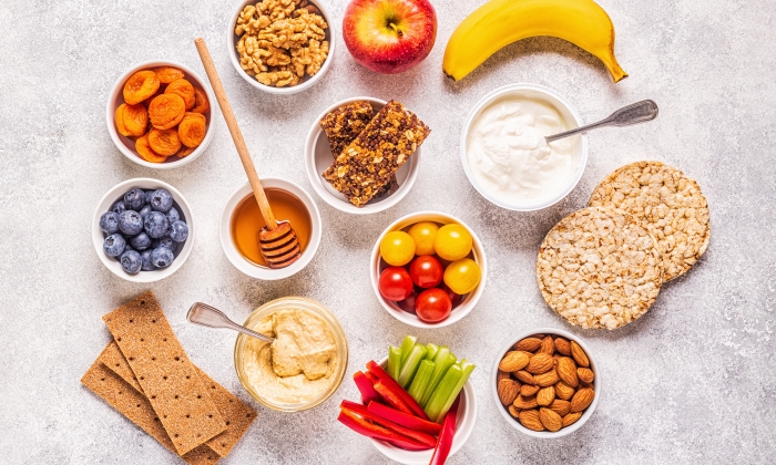 อาหารว่างสุขภาพ มีอะไรบ้าง และมีประโยชน์ต่อร่างกายอย่างไร