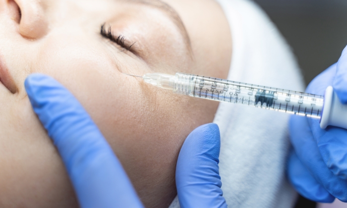 ฟิลเลอร์ใต้ตา มีขั้นตอนอะไรบ้าง มีผลข้างเคียงหรือไม่