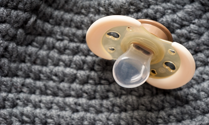 จุกหลอก ข้อดีและข้อเสียในการใช้งานที่ควรรู้