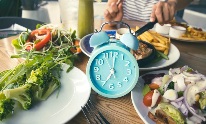 ลดน้ำหนักแบบ IF ดีต่อสุขภาพหรือไม่ มีข้อควรระวังอย่างไรบ้าง