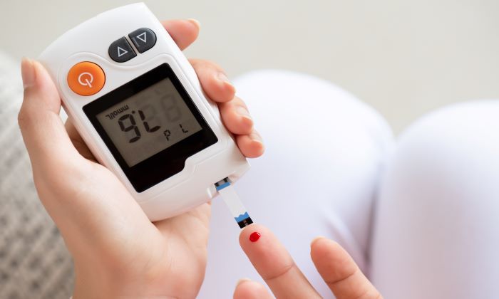 อาการเบาหวานลด คืออะไร และวิธีควบคุมน้ำตาลในเลือดให้อยู่ในเกณฑ์