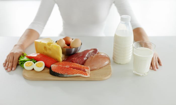 อาหารที่มีโปรตีนสูง ประโยชน์และข้อควรระวังในการรับประทาน