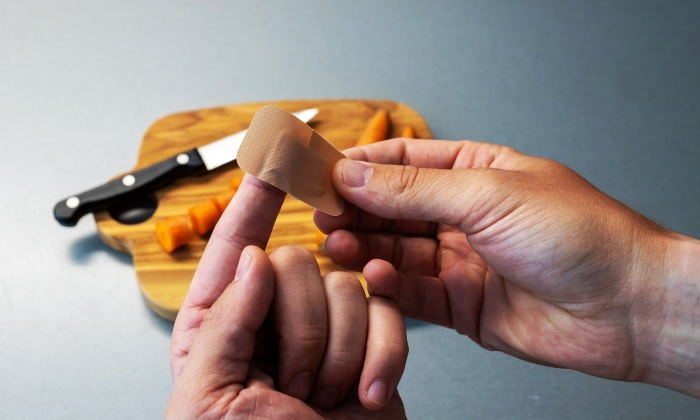 วิธีรักษาแผลสดให้หายเร็ว ทำได้อย่างไรบ้าง