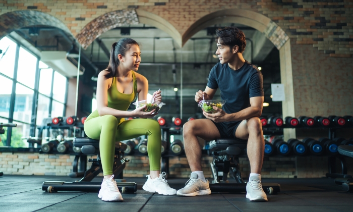 หลังออกกําลังกาย ควรกินอะไร บ้าง เพราะอะไร