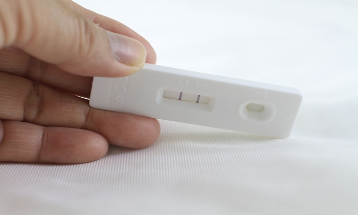 ที่ตรวจครรภ์แบบหยด ใช้งานอย่างไร และวิธีอ่านผลการตรวจครรภ์