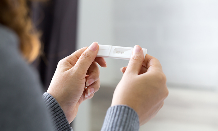 ท้อง 1 สัปดาห์ ตรวจเจอ ไหม และวิธีตรวจครรภ์มีอะไรบ้าง