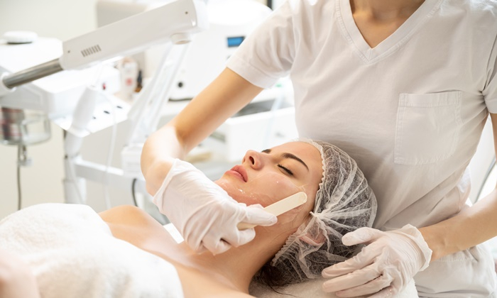 ลบรอยสิว ทำได้อย่างไร และวิธีป้องกันรอยสิว