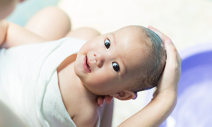 แชมพูเด็ก ควรเลือกอย่างไร และข้อควรระวังในการใช้