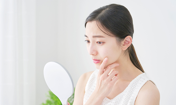 หน้าแห้งลอก เกิดจากอะไร และวิธีการดูแลรักษา