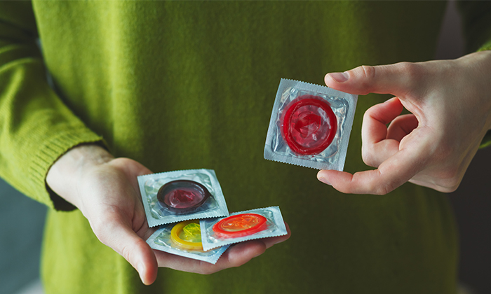 ถุงยางอนามัย มีประโยชน์อย่างไร และควรเลือกอย่างไร