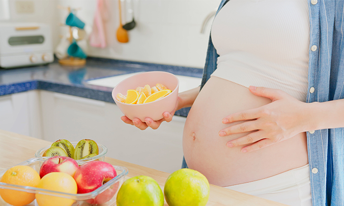 ผลไม้ที่คนท้องควรกิน มีอะไรบ้าง และควรกินอย่างไรให้ปลอดภัย