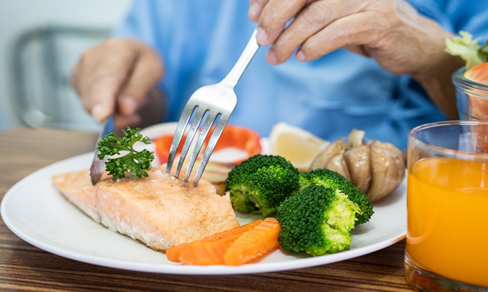 อาหาร คน เป็น โรค หัวใจ ควรรับประทานและควรหลีกเลี่ยง