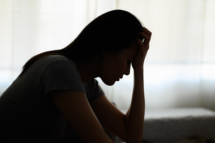 เช็กอาการ PTSD หลังแผ่นดินไหว และวิธีการรับมือ