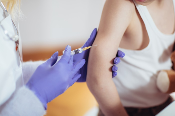 วัคซีน MMR ป้องกันโรคหัด คางทูม หัดเยอรมัน สำคัญกว่าที่คิด!